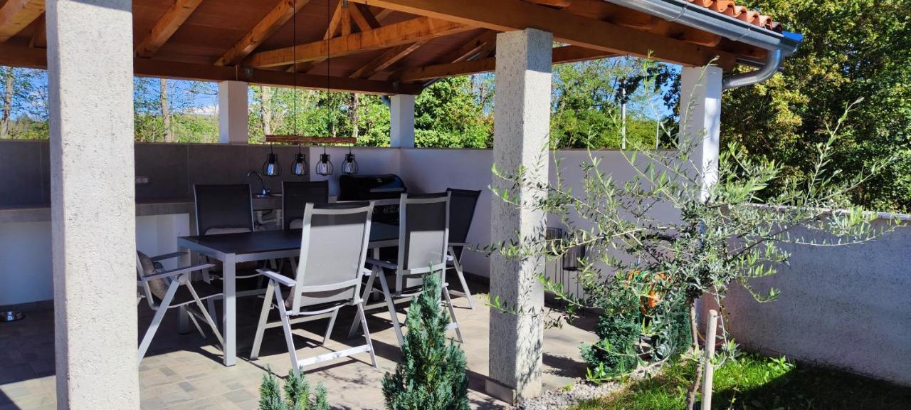 Villa Allegra Vizinada Ngoại thất bức ảnh